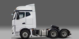 White Chassis (1)