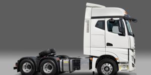 White Chassis (4)